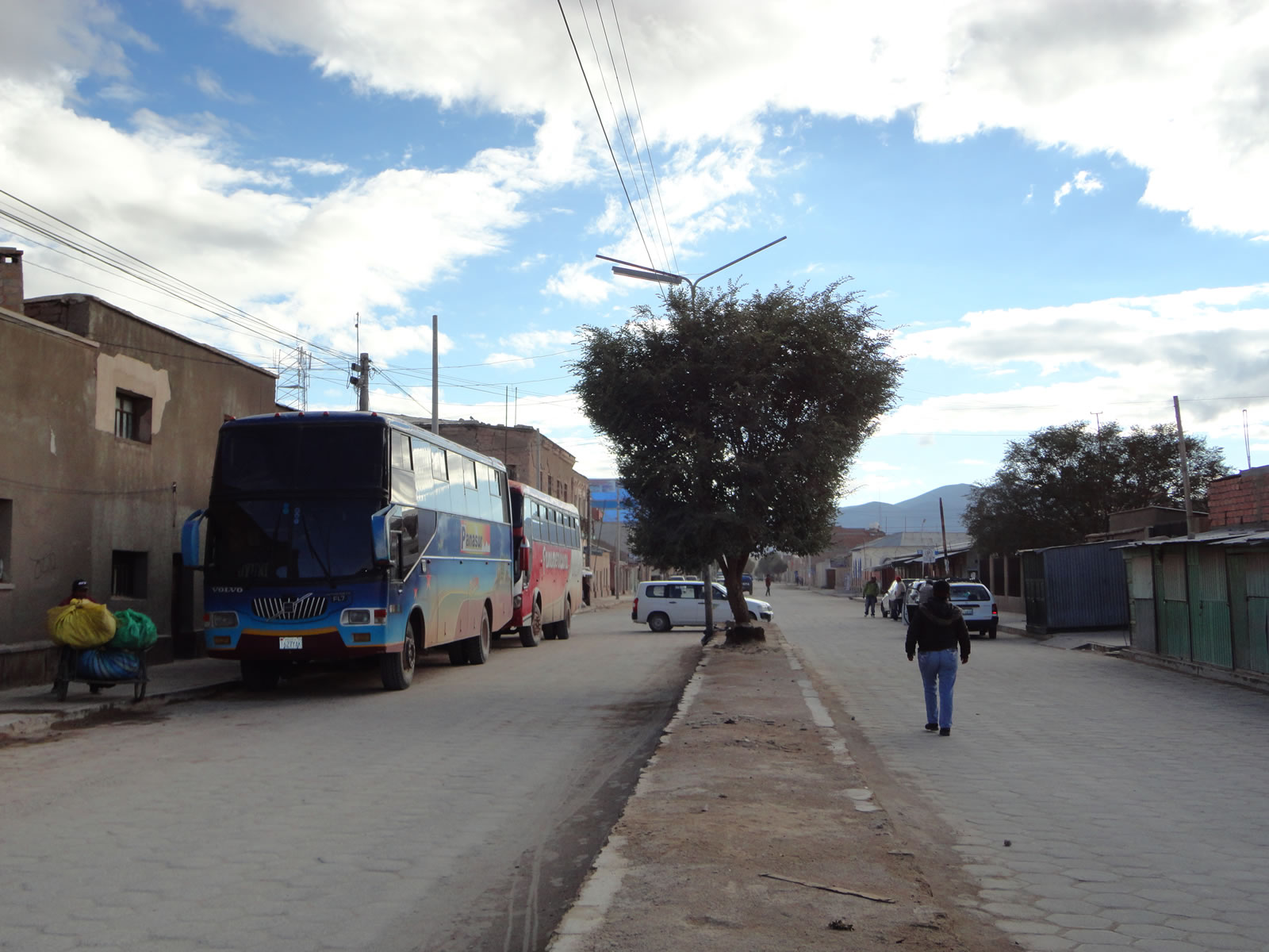 Buses in Uyuni