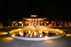 Palacio de Sal hotel entrance at night.